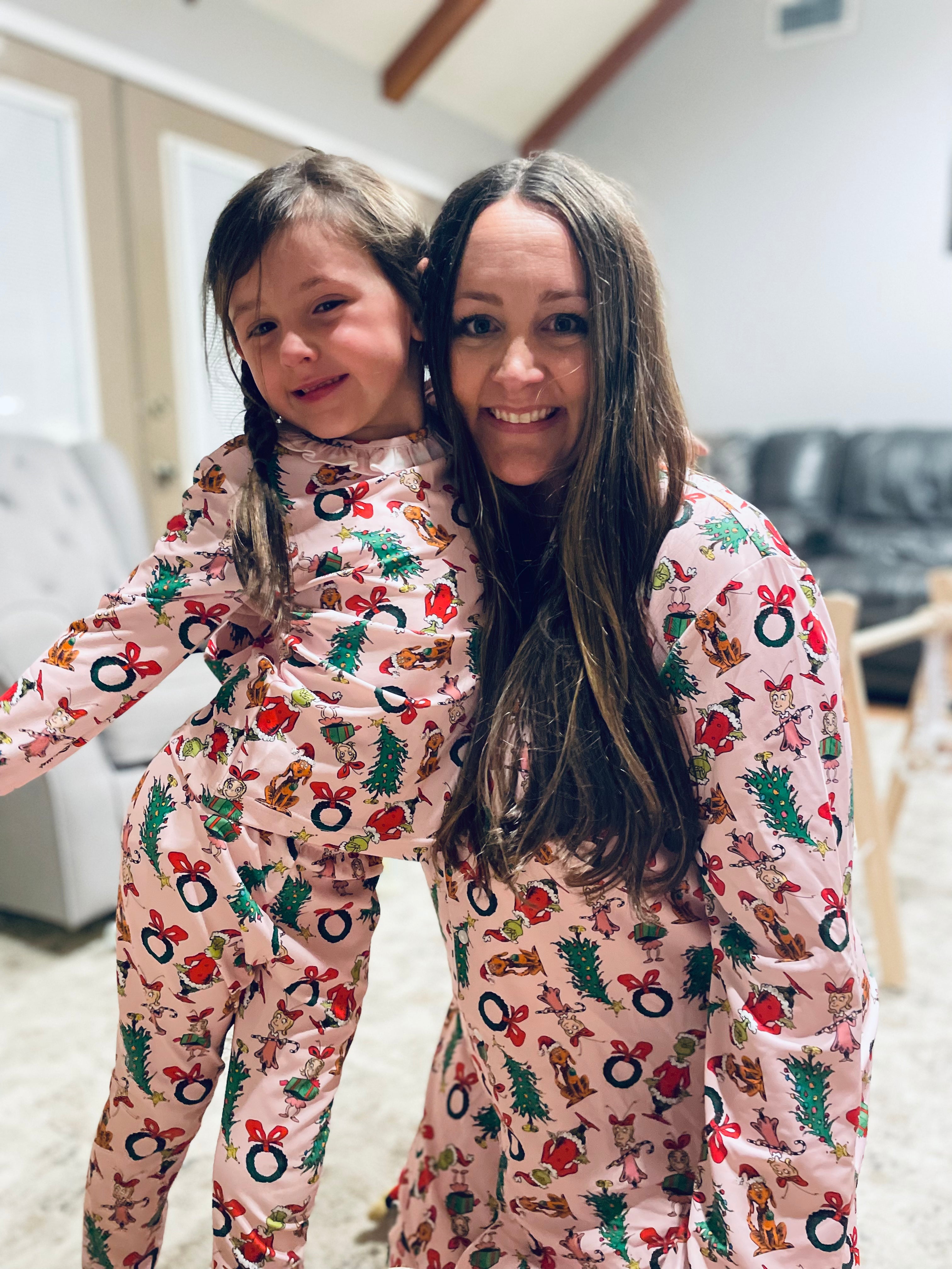 Girls Grinch Knit Pajamas RTS