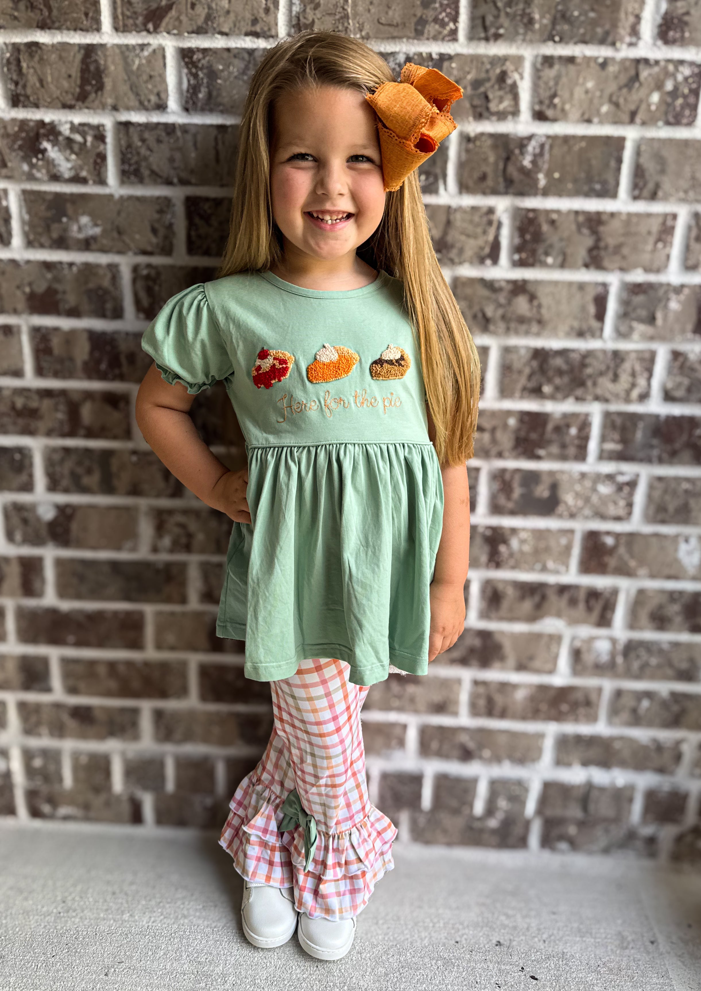 Girls Here For The Pie French Knot Ruffle Pants Set