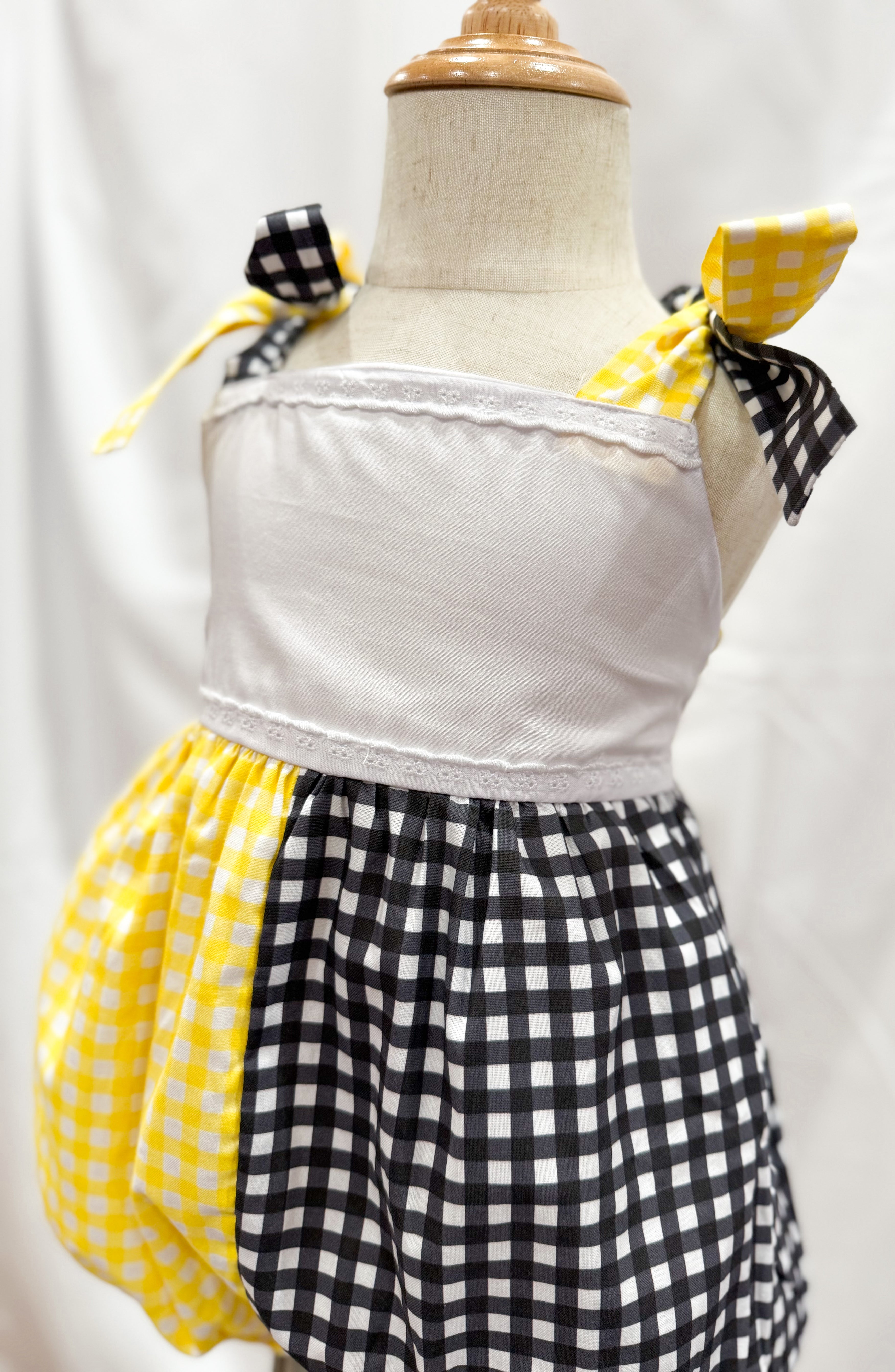 Gold & Black Gingham Bubble