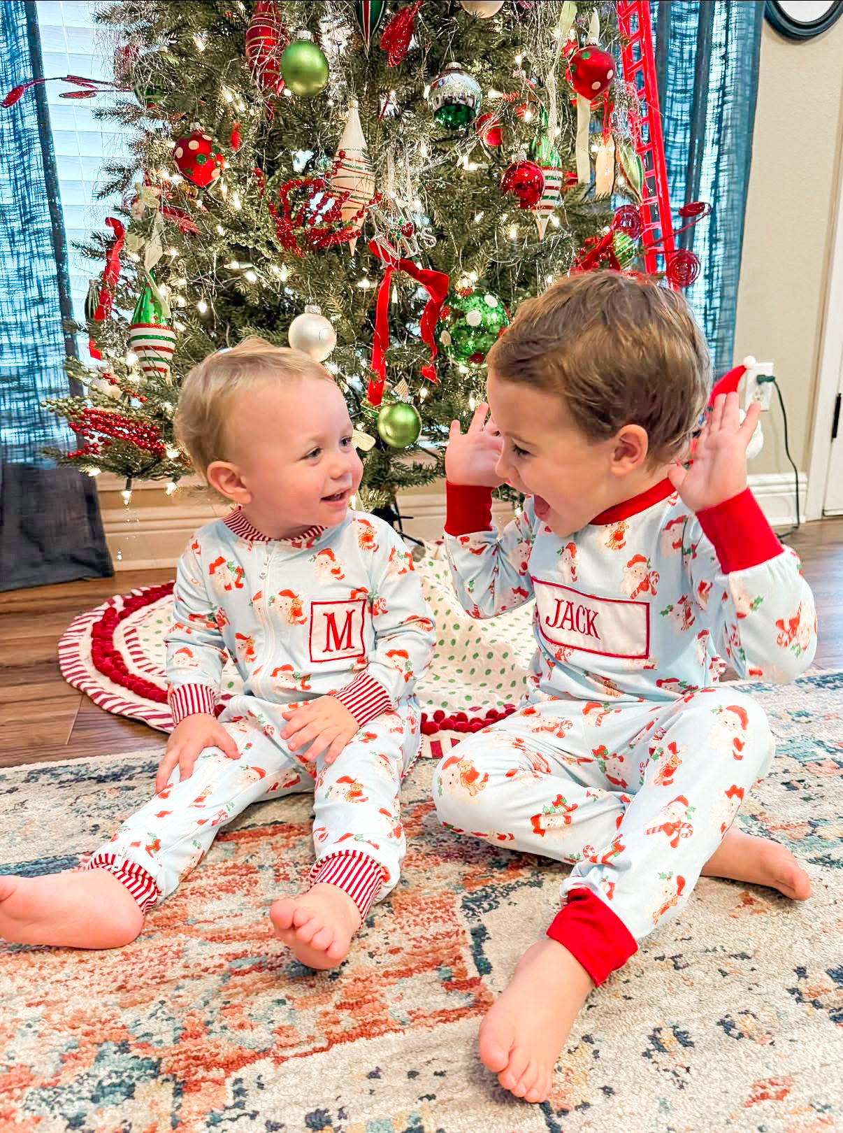 Boys Watercolor Santas Knit Lounge Zippy (TO ALL A GOOD NIGHT EMBROIDERED)