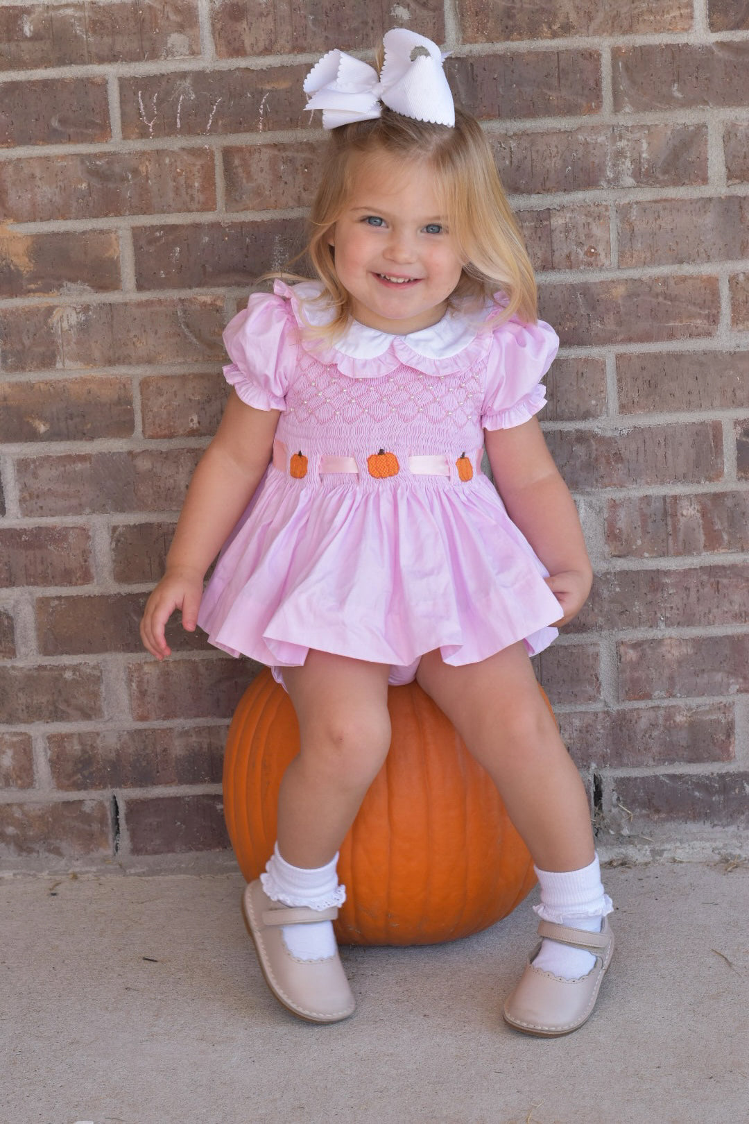 Girls Fancy Pumpkins Smocked Bloomer Set