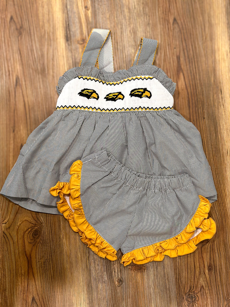 Girls Smocked USM Short Set