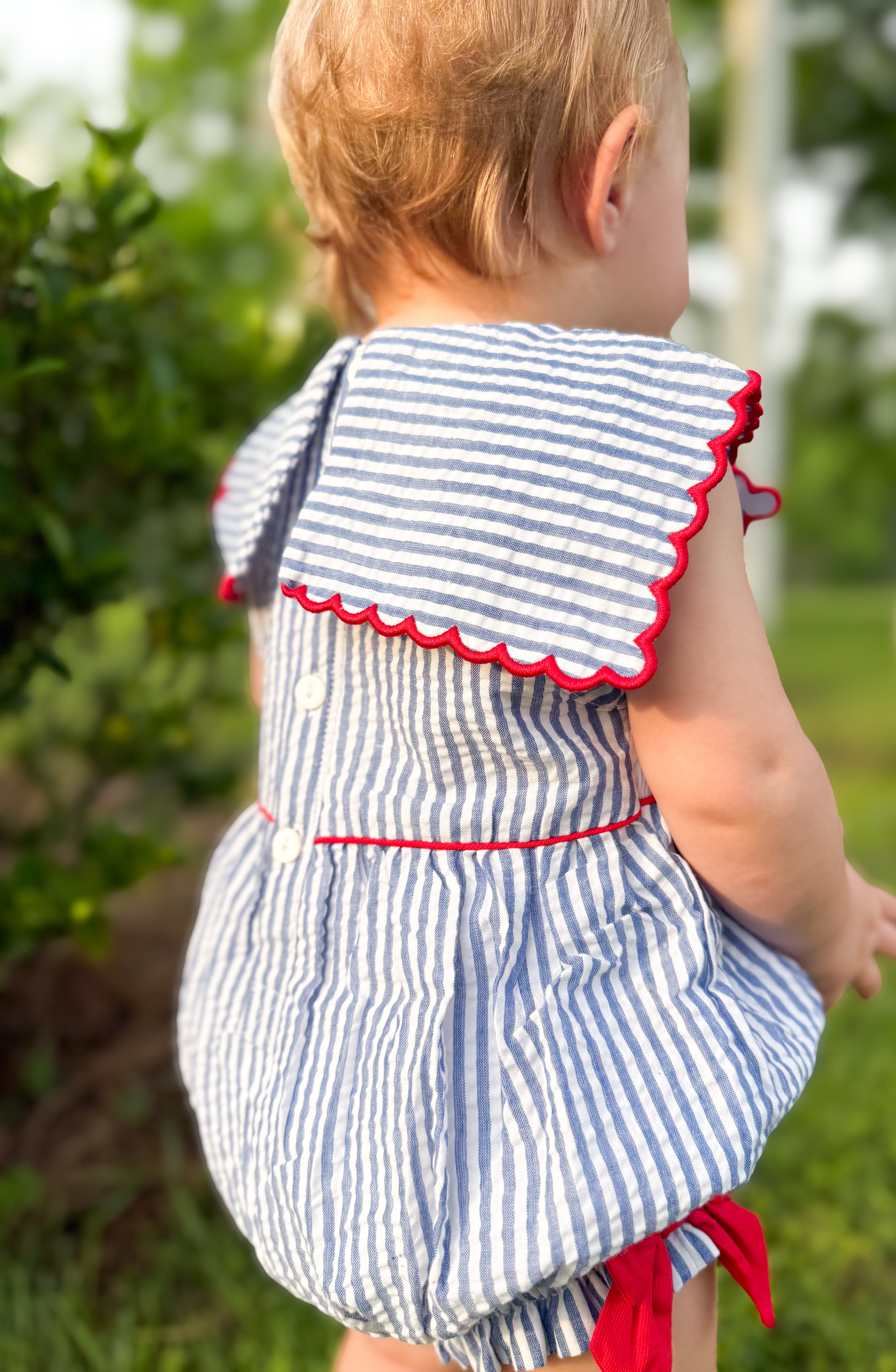 Girls Smocked Cruising Mouse Bubble