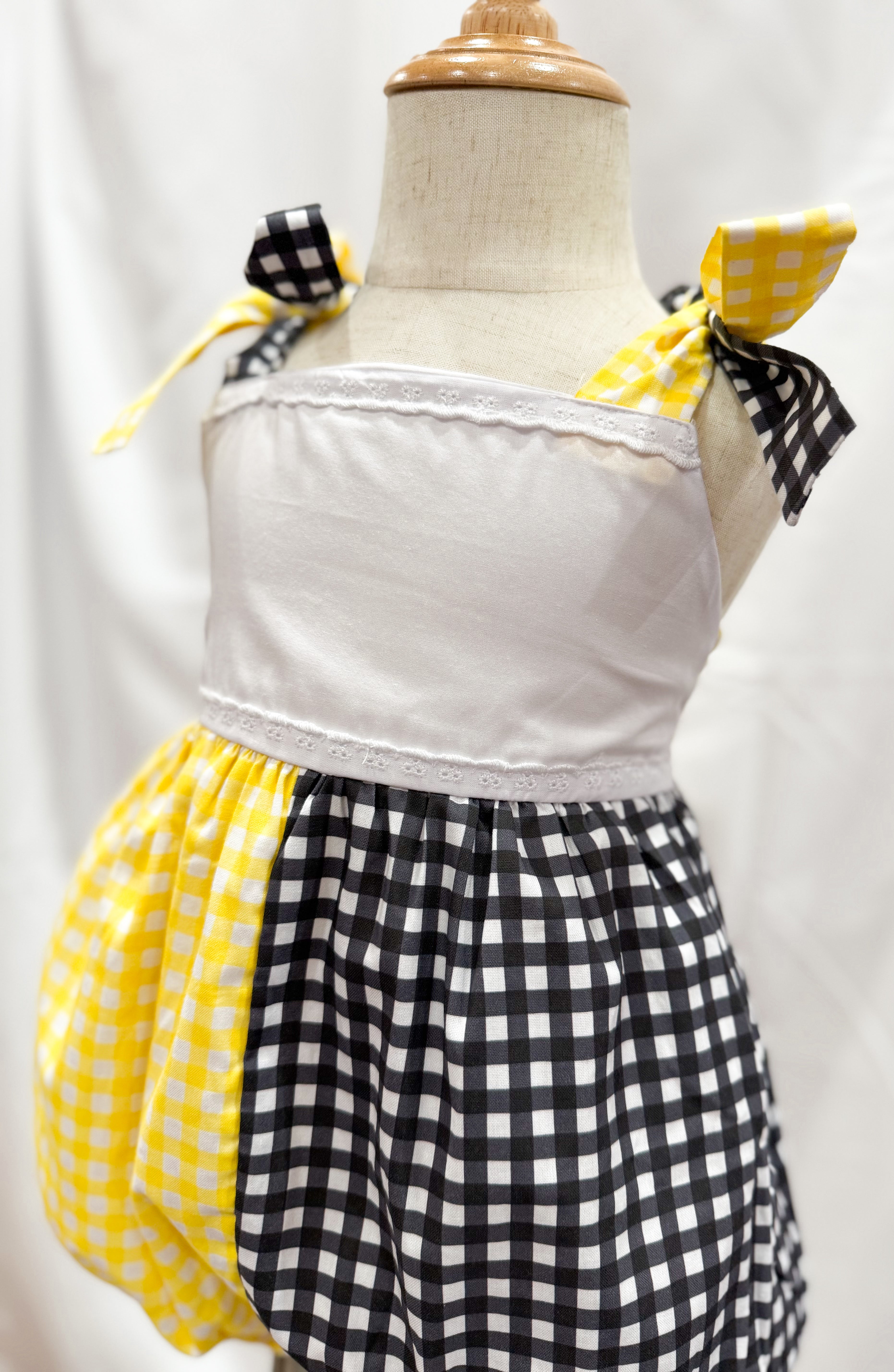 Gold & Black Gingham Bubble
