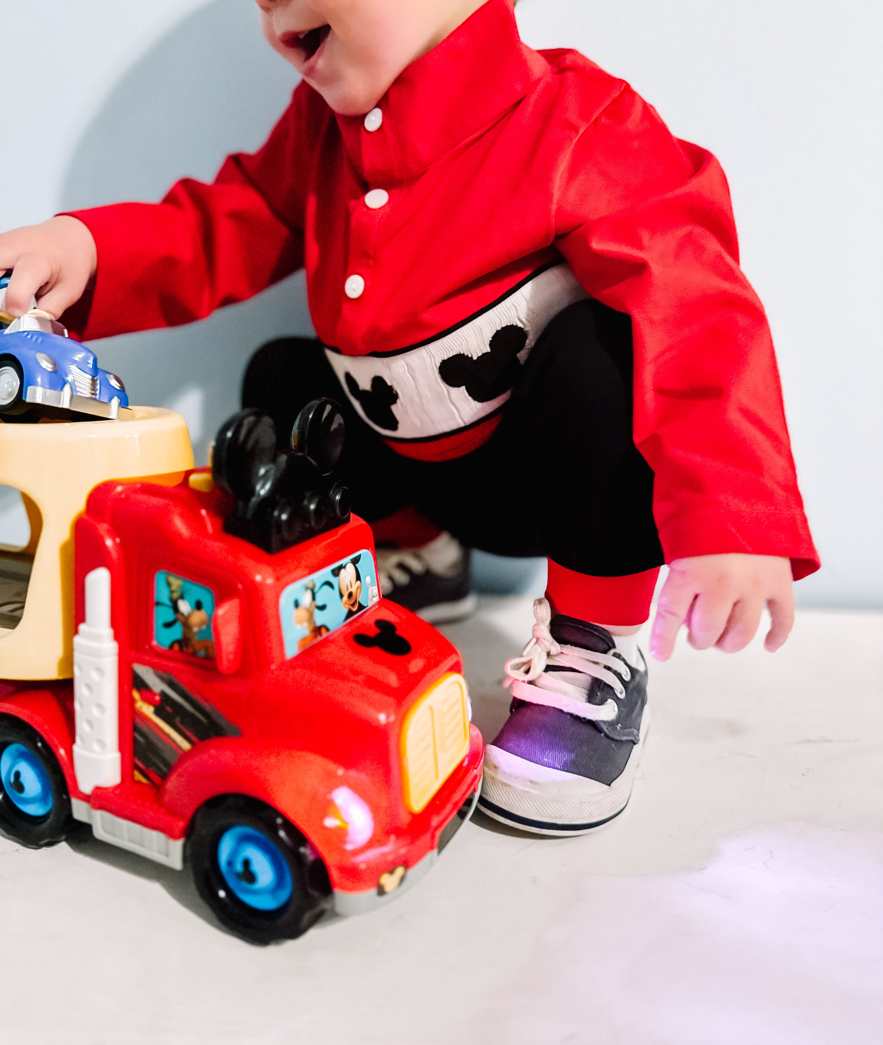 Boys Mouse Smocked Pullover Jogger Set