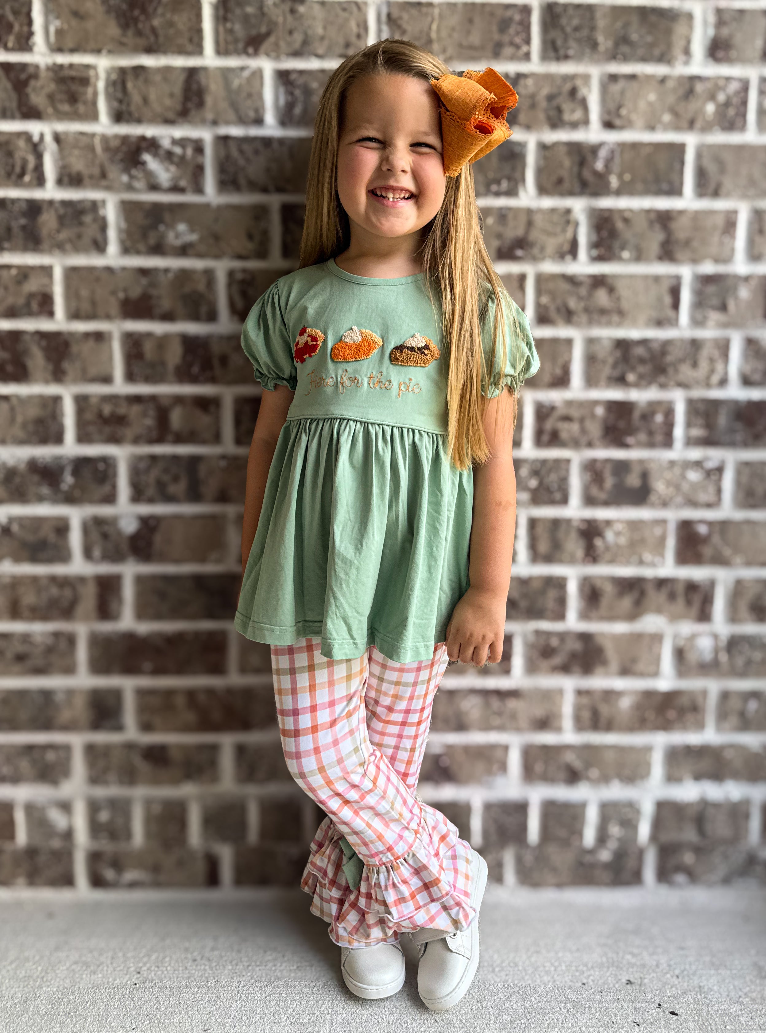 Girls Here For The Pie French Knot Ruffle Pants Set