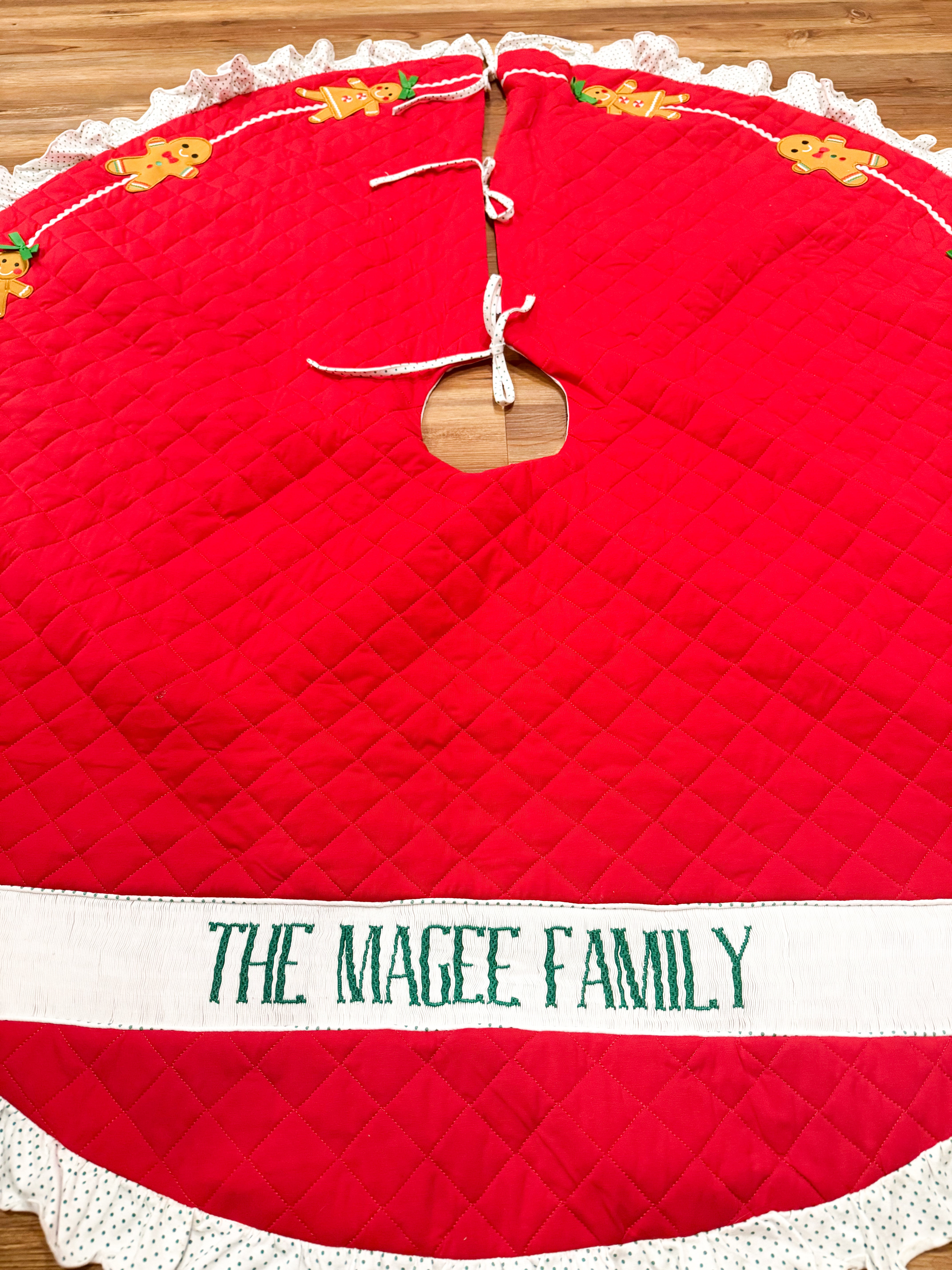 PRE ORDER 3D Gingerbread Icing Tree Skirt | ETA to LBS: October