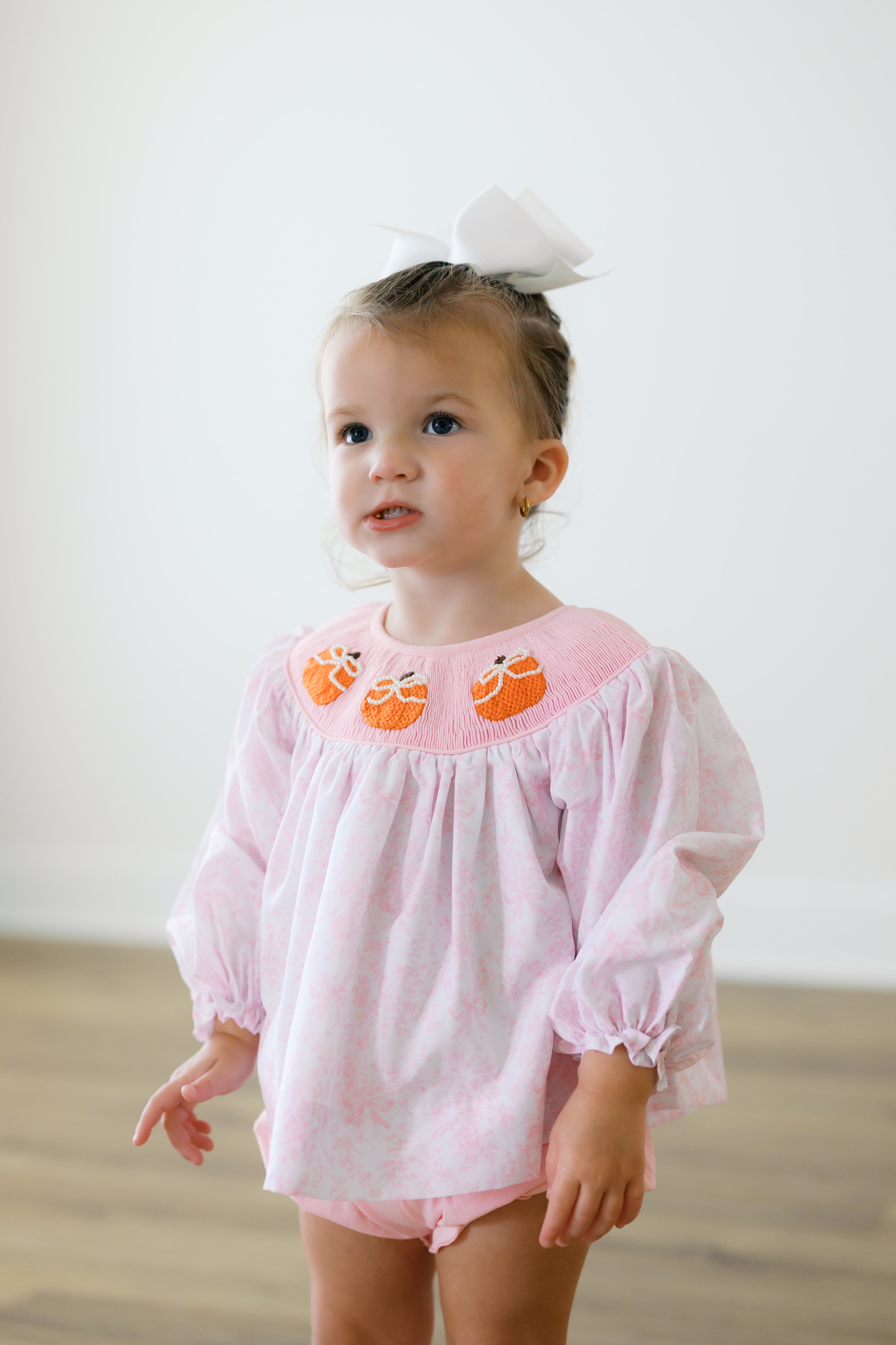 PRE ORDER Girls Smocked Pearl Bow Pumpkins Bubble Bloomer Set | ETA to LBS: SEPTEMBER
