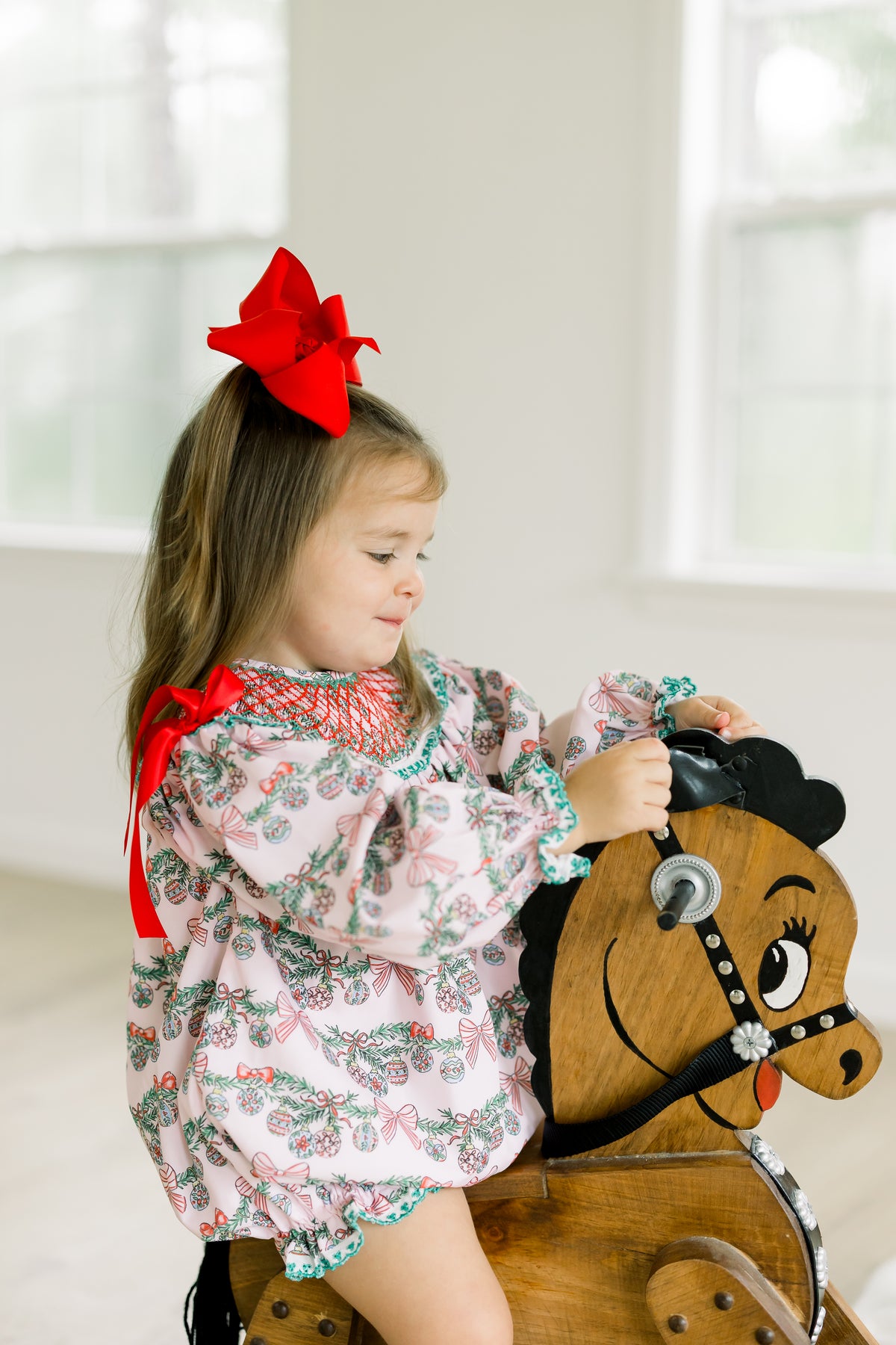 Girls Smocked Christmas Garland Bubble